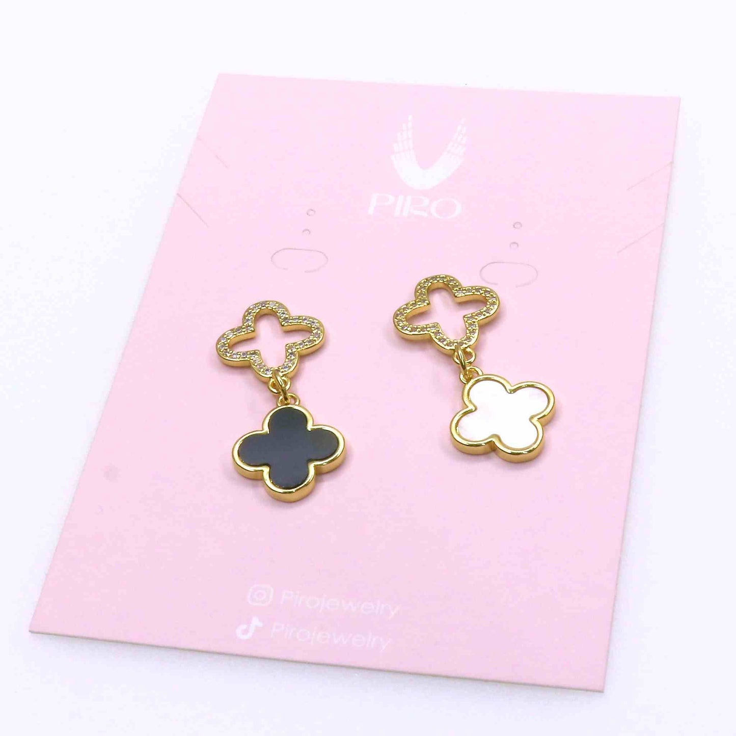 TWO CLOVERS CHARMS